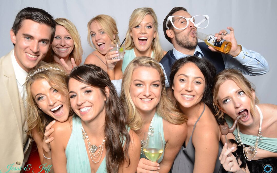 “Capturing Memories: Why a Photo Booth is a Must-Have for Your Wedding”